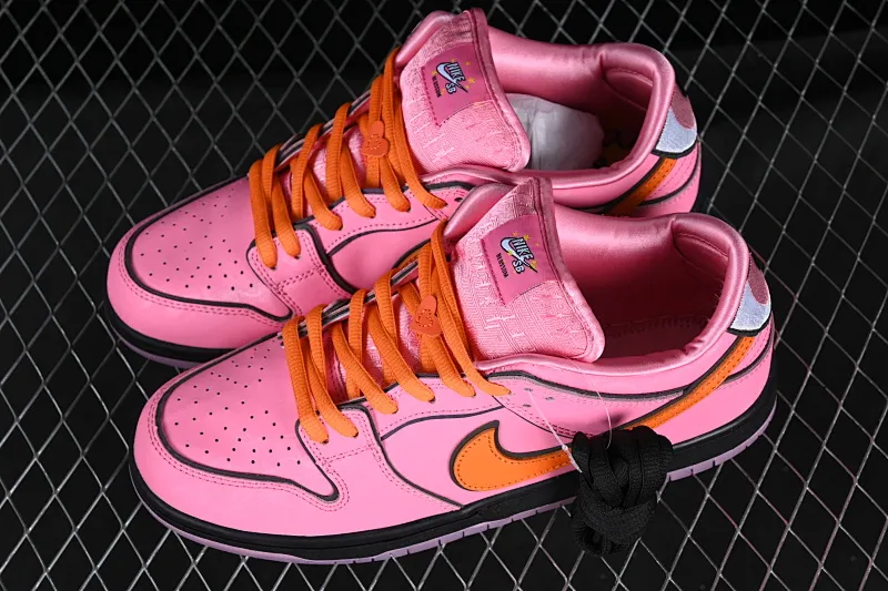 All Categories Nk SB Dunk Series Nk SB Dunk Low Low-top sneakers Pure original version The Powerpuff Girls x Nk SB Dunk Low Powerpuff Girls joint model Low-top casual sneakers FD2631-600